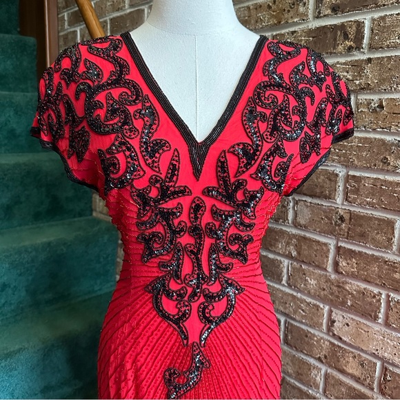 VTG 80s 90s Red & Black Beaded Silk Asymmetrical V-neck Formal Party Dress - Picture 3 of 13